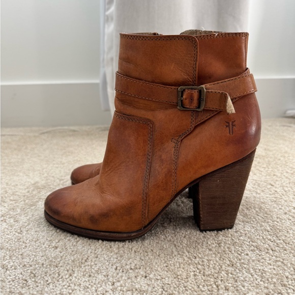 Frye Patty Riding Booties 🤎 - Picture 4 of 11